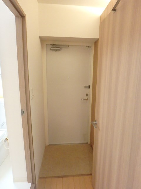 エストフルーヴ 玄関
