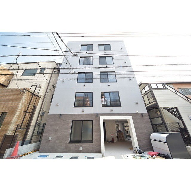 センプリーチェ西日暮里 外観