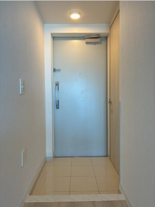 グランレーヴ東尾久 玄関