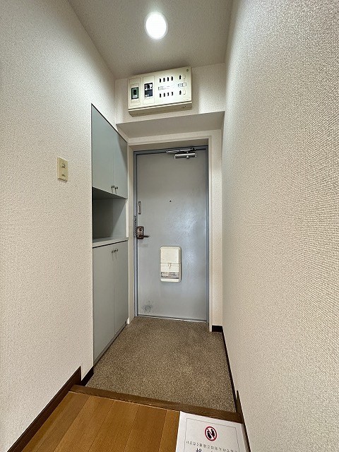 ルミエール 玄関