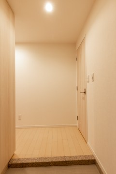 アクアアンビシャス八丁堀  玄関