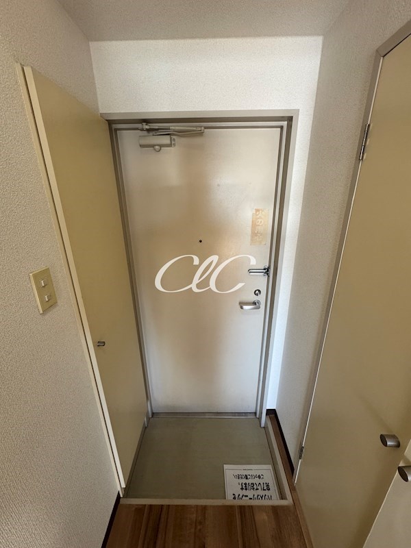 瑞江マキノビル 玄関