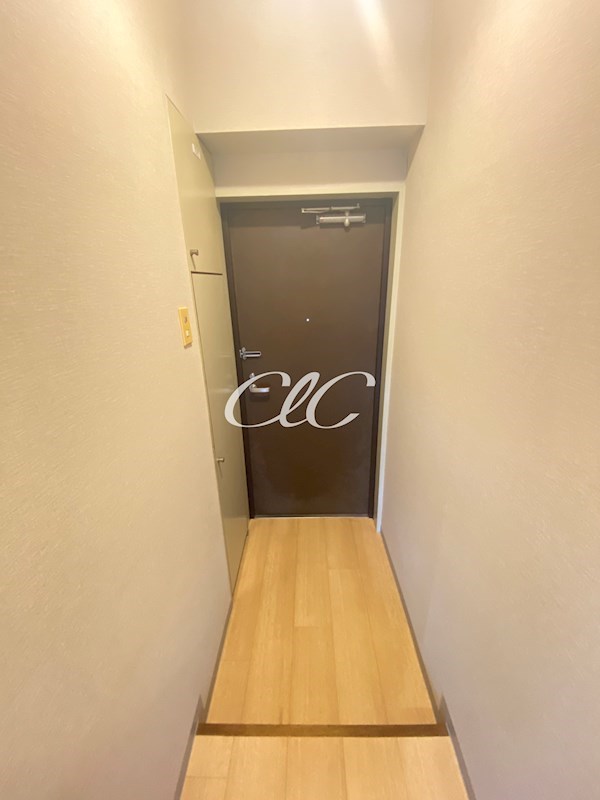 平マンション 玄関