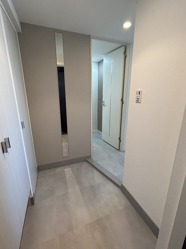 ドゥーエ銀座イーストⅡ 玄関