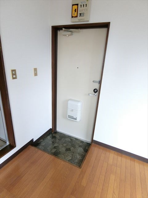 Ｔステーツ  玄関