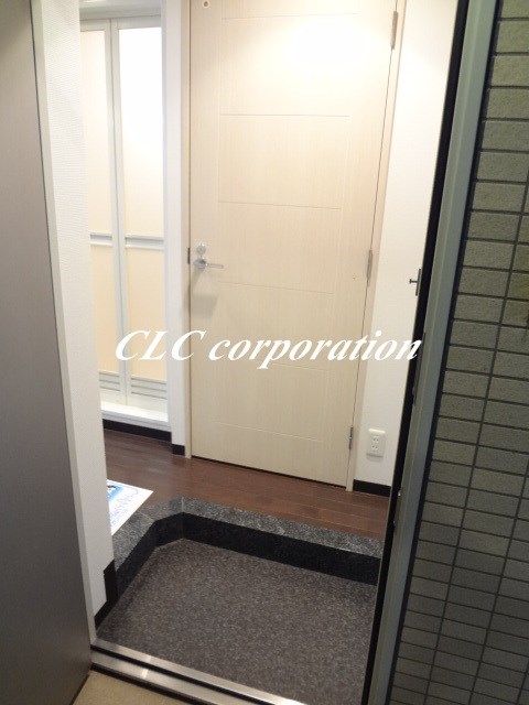 デイジーコート日本橋浜町 玄関