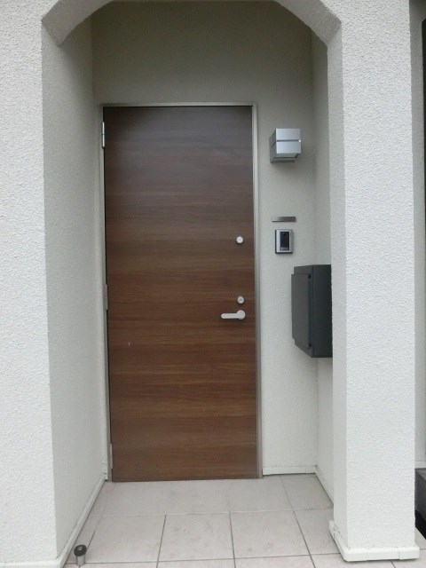 ラ・ルーチェB 玄関