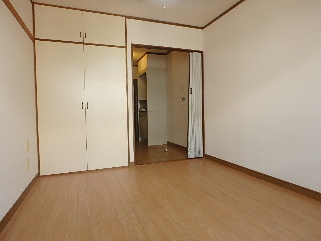 メイプルハイム ベッドルーム
