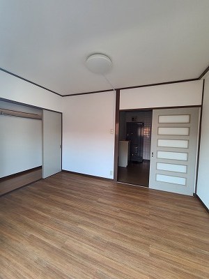 八木ビル ベッドルーム