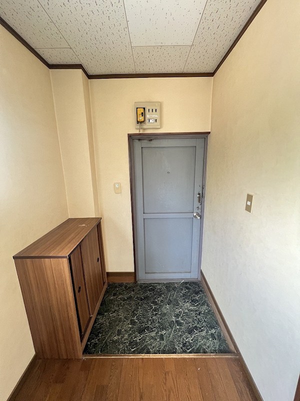 石川コーポ 玄関
