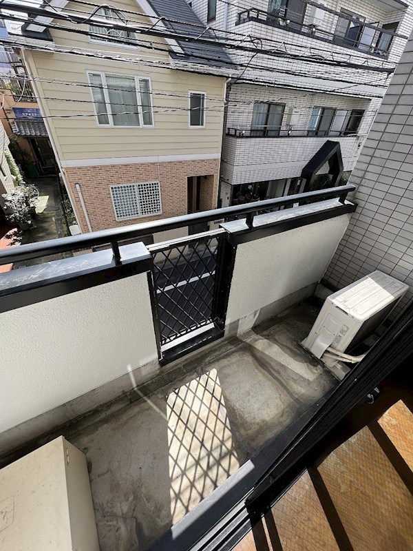 肥沼ビル　 ベランダ