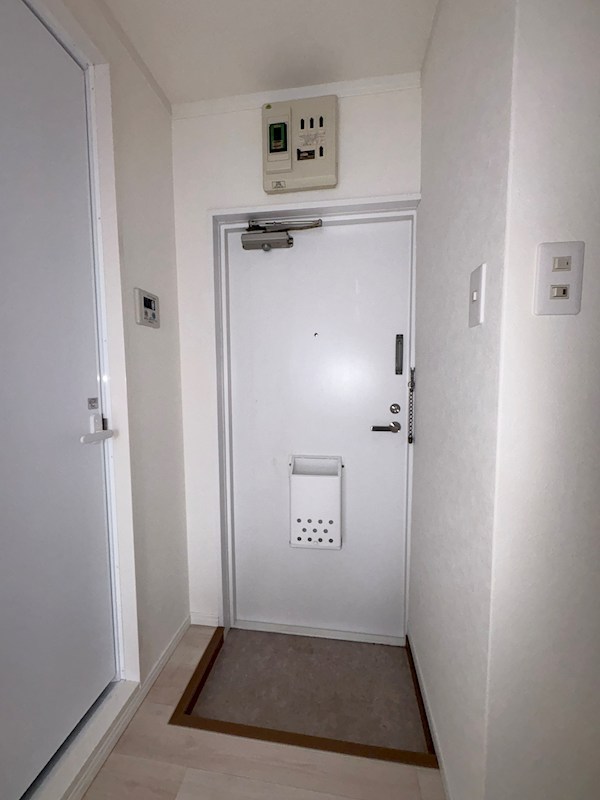 山田マンション 玄関