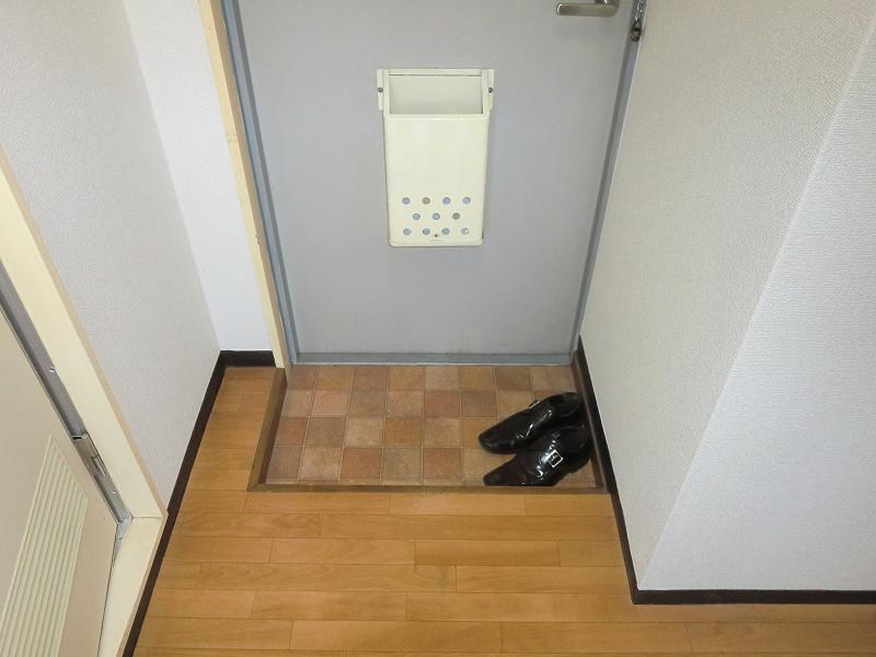 山田マンション 玄関