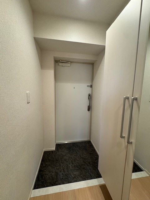 石見ビル  玄関