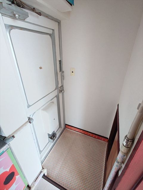 西宮ビル 玄関