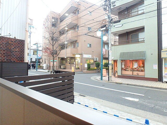 ルミナス弘道 ベランダ