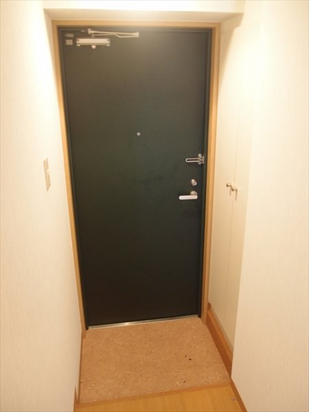 グランデルタ 玄関