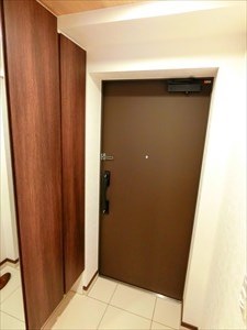 パレステージ町屋参番館  玄関