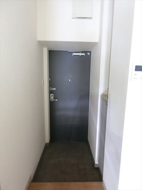 アブレスト西日暮里    玄関