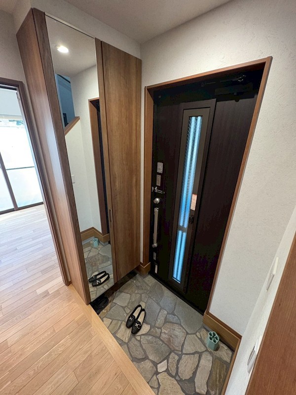 関原1丁目貸家 玄関