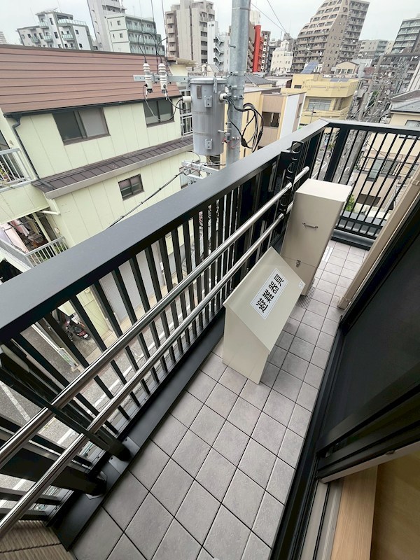 仮称マツレイビル ベランダ