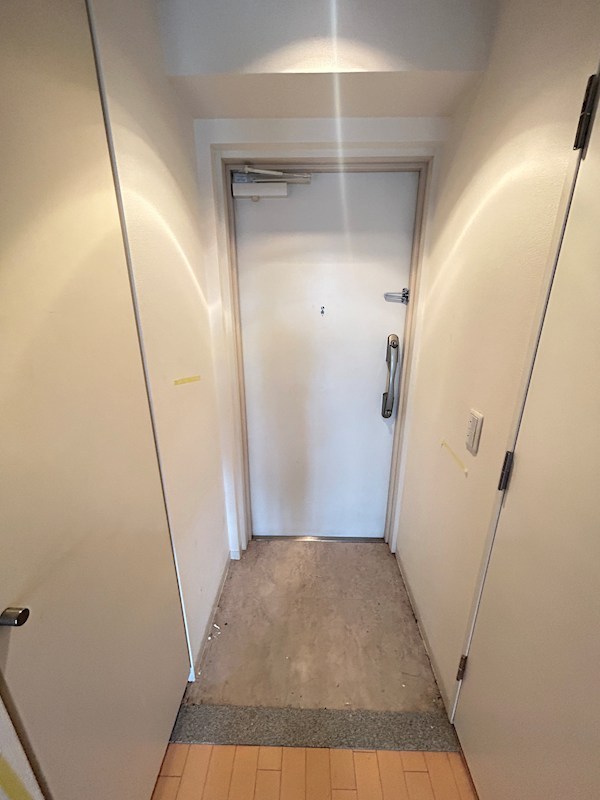 エマーレ舞浜 玄関