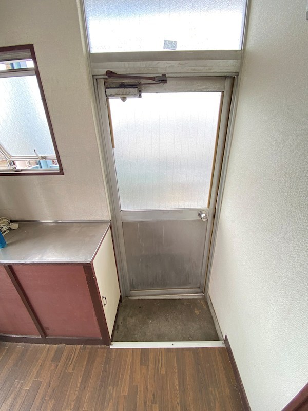 天王マンション 玄関