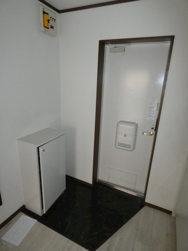 クレストヒルズ町屋 玄関