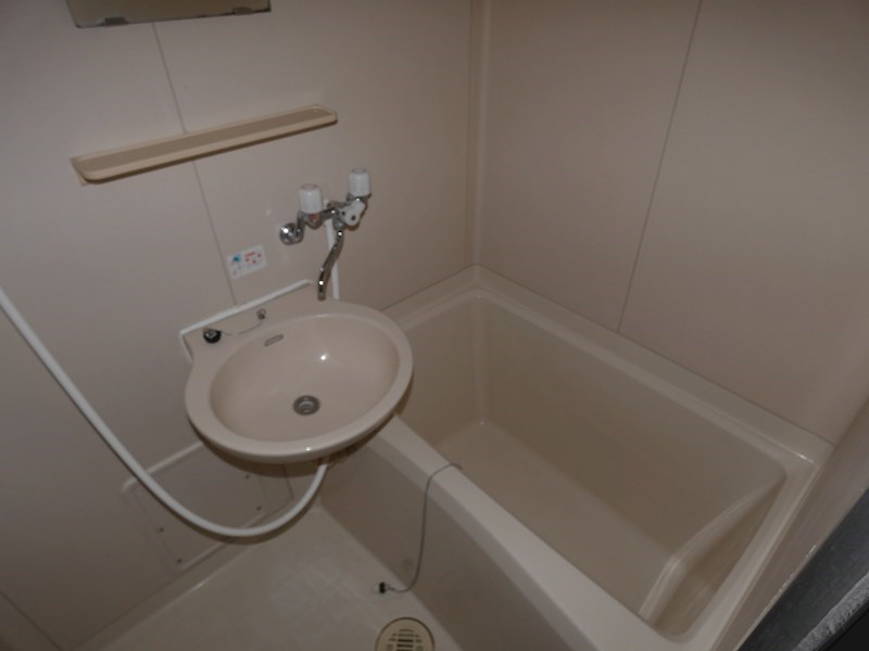 クレストヒルズ町屋 風呂画像
