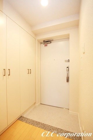 ドゥーエ月島  玄関