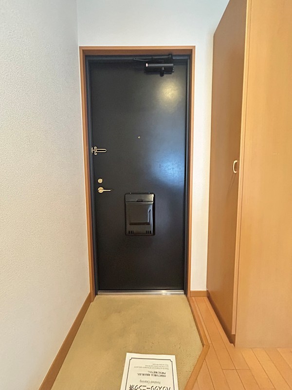 スクエアST 玄関