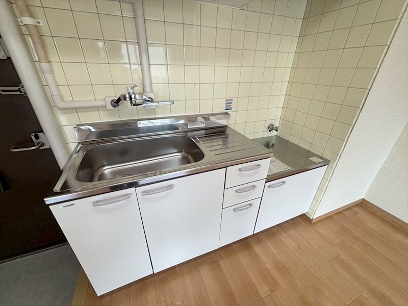 鶯谷永谷マンション キッチン