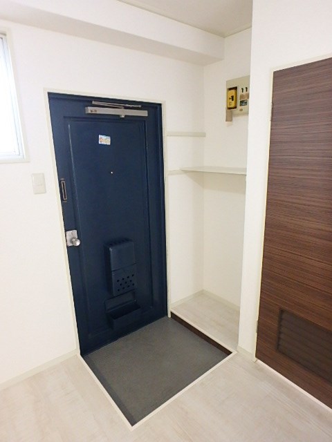 第一田中マンション  玄関