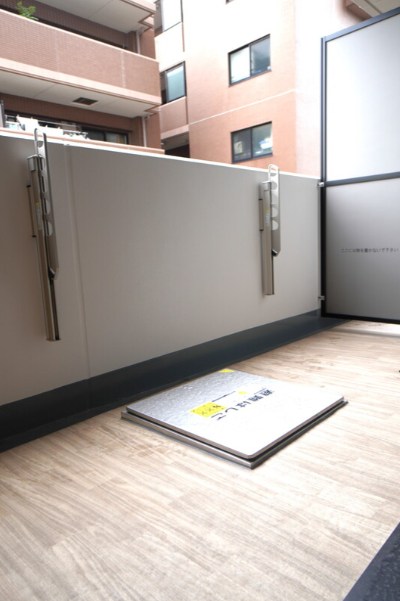 アヴァンカーサ町屋 ベランダ