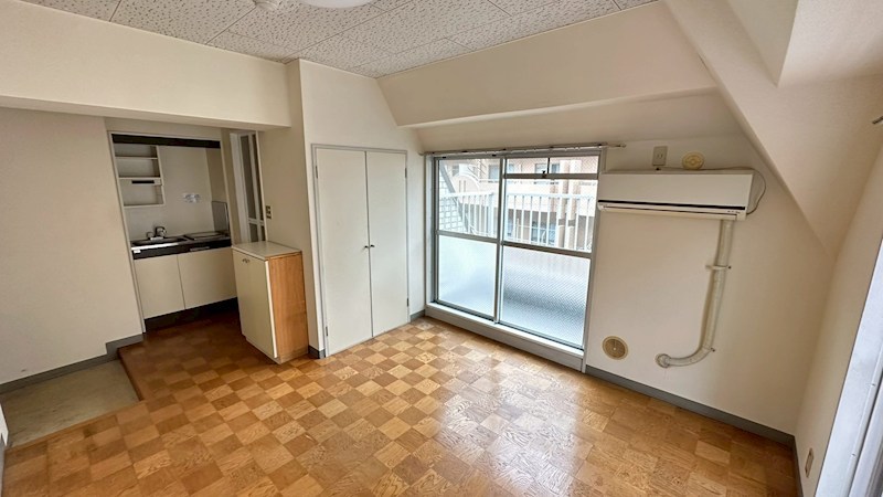 長秀ビル リビング