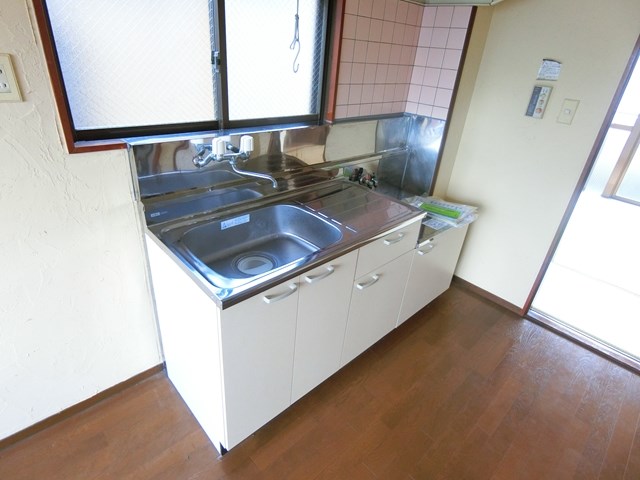 ハイツ櫛田 キッチン