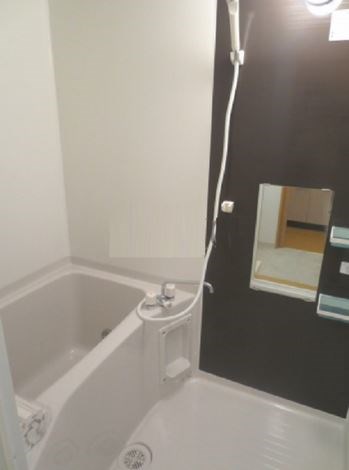 シャトレバレ町屋 風呂画像