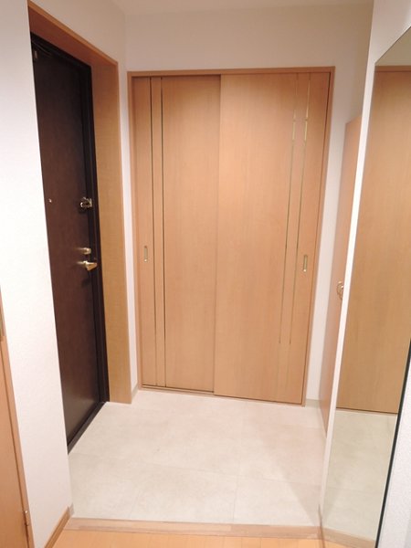 第二たぐちやビル 玄関