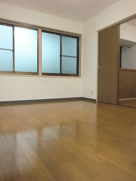 結城アパート    ベッドルーム