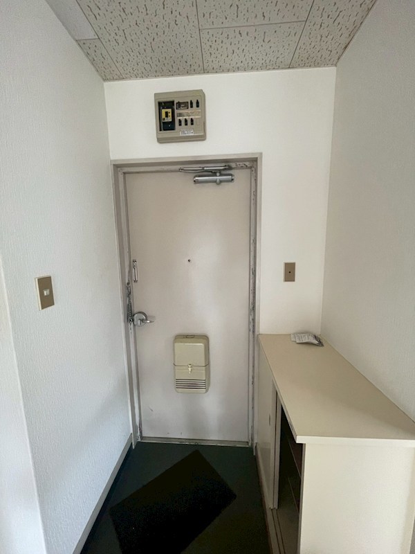 ラバーゼ東綾瀬 玄関