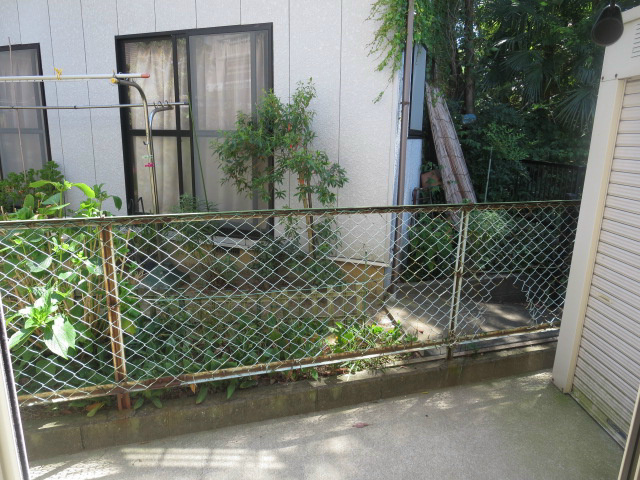 リリックコートスカイ ベランダ