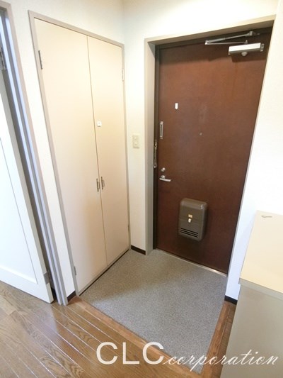 アレックスビル 玄関