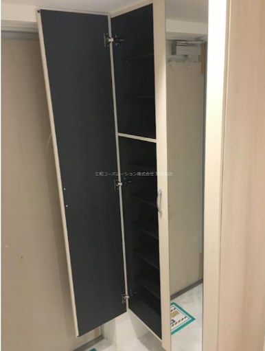 小西ビル  玄関