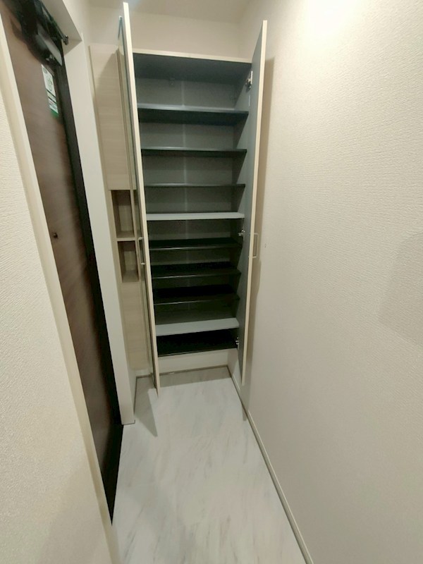 セレスティア八広 玄関
