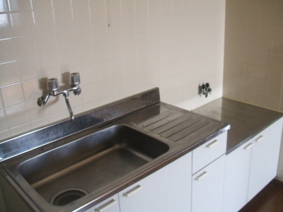 マルシャンリョウシュウ キッチン