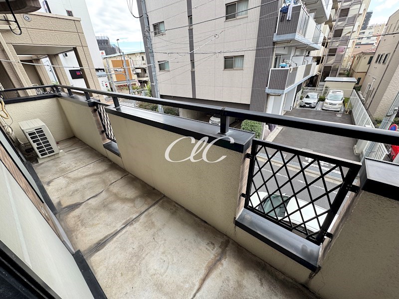 マルシャンリョウシュウ ベランダ