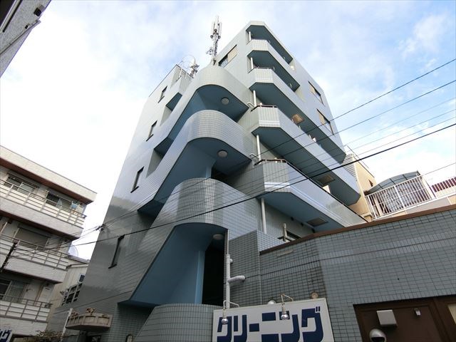 アベニュー２１ 302号室 外観