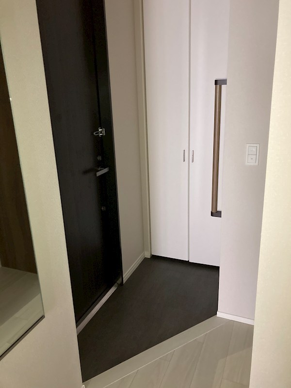 ロックリッジハウス 玄関