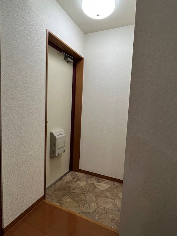 第七田嶋ビル 玄関