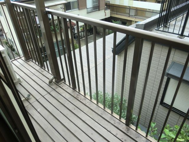 ハイツドモン ベランダ